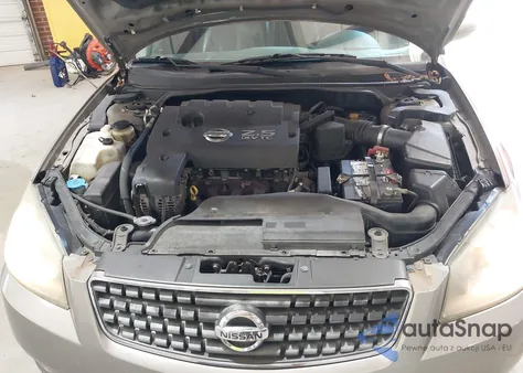 2005 Nissan Altima 2.5 S из США, поврежденный, VIN 1N4AL11D35C184719